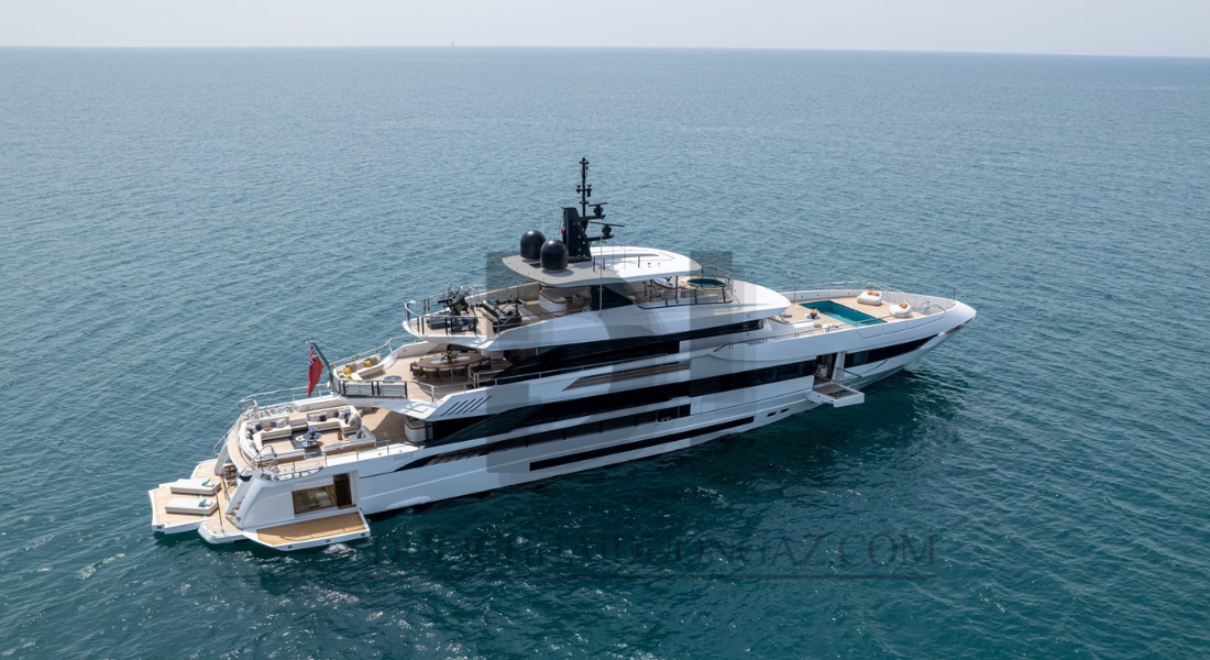 Mangusta 140 Mega Yacht